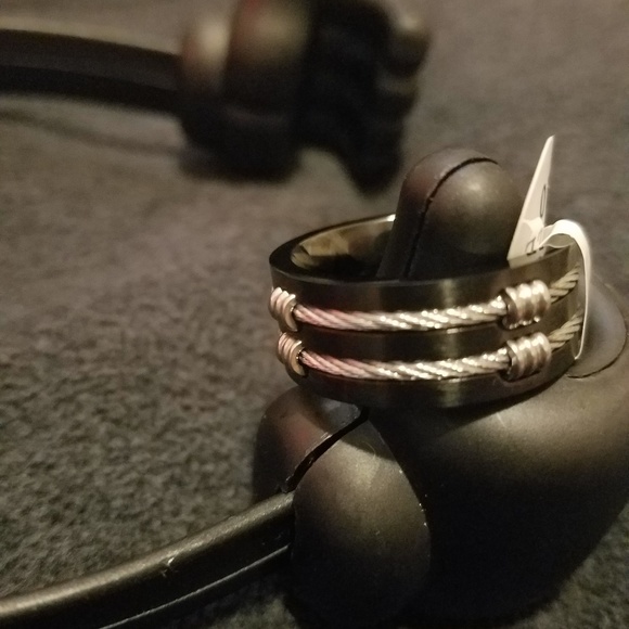 Ring - Picture 7 of 7